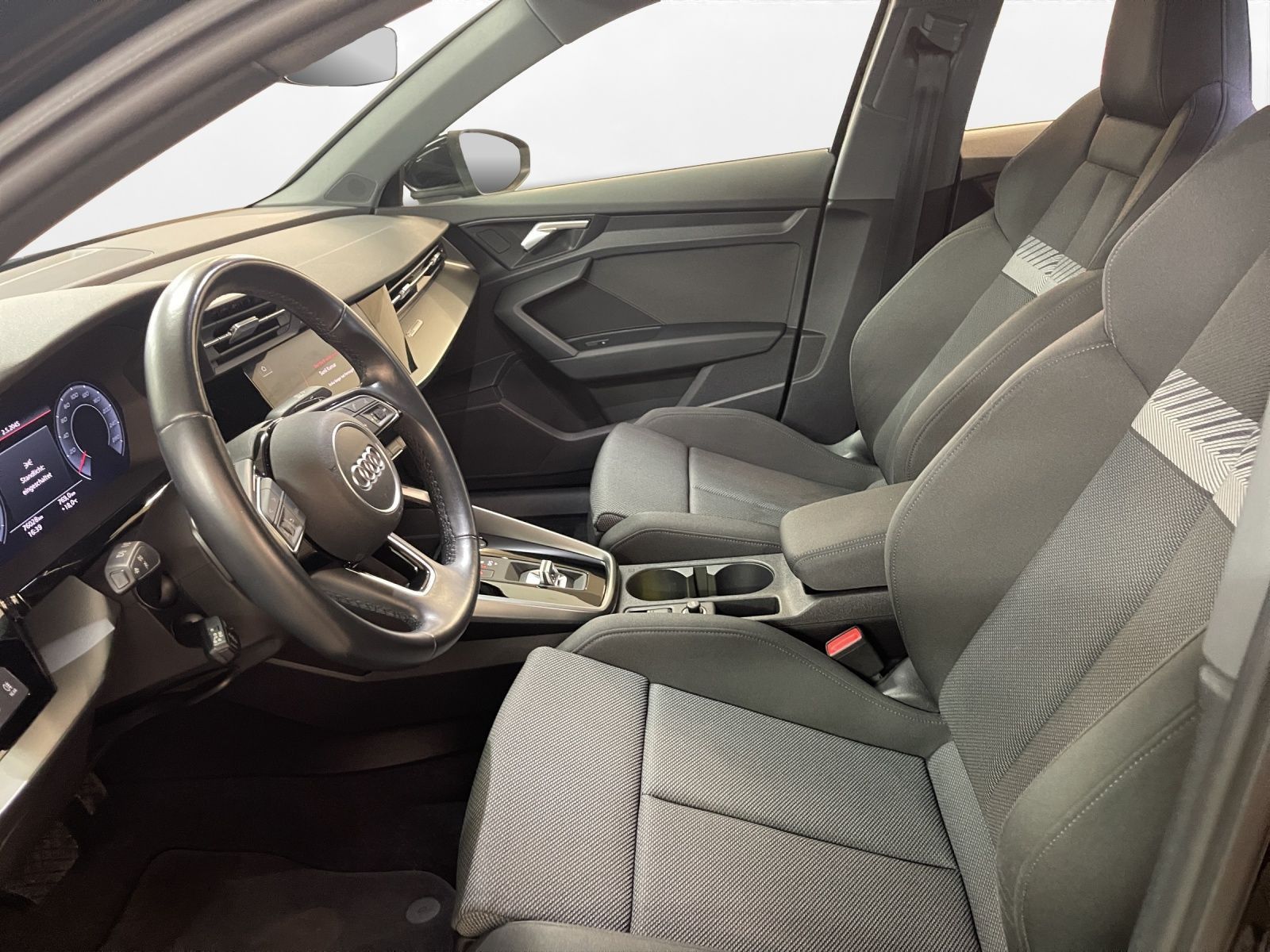 Audi A3 Limousine 35 TFSI advanced LED LM 17" Navi PD