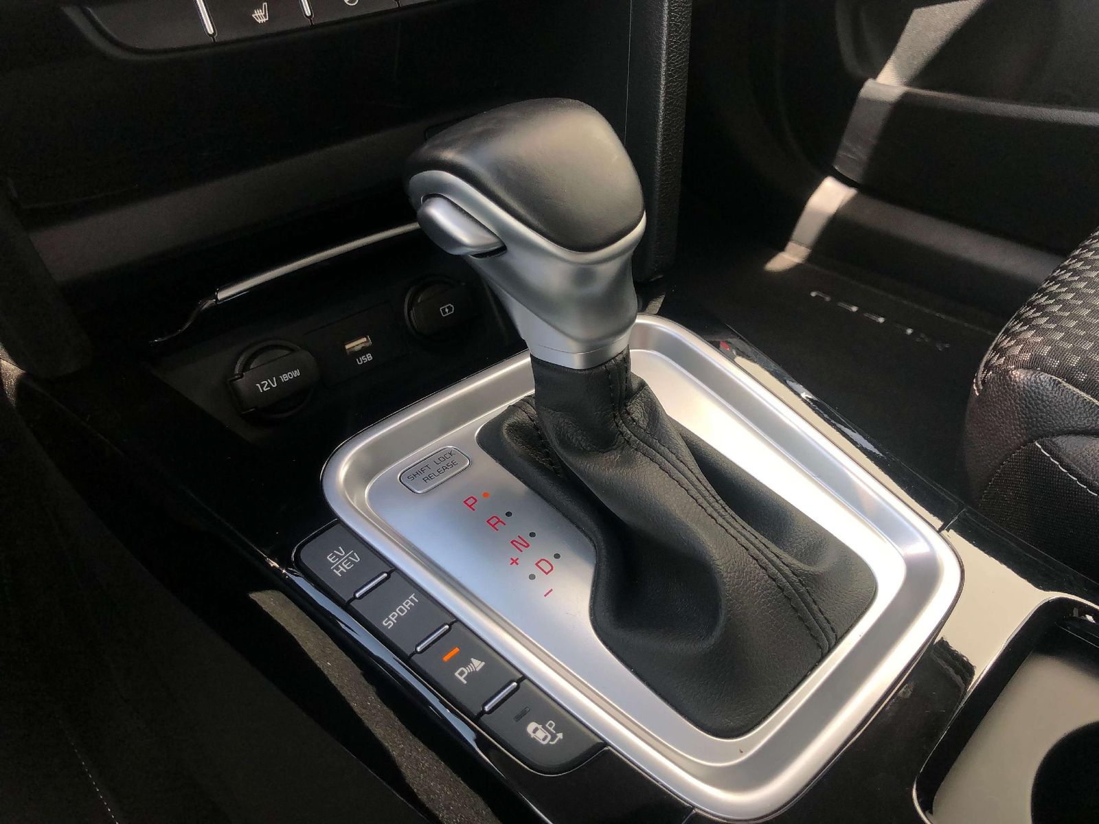 Kia XCeed Spirit PHEV - Samsaru's Car Outlet