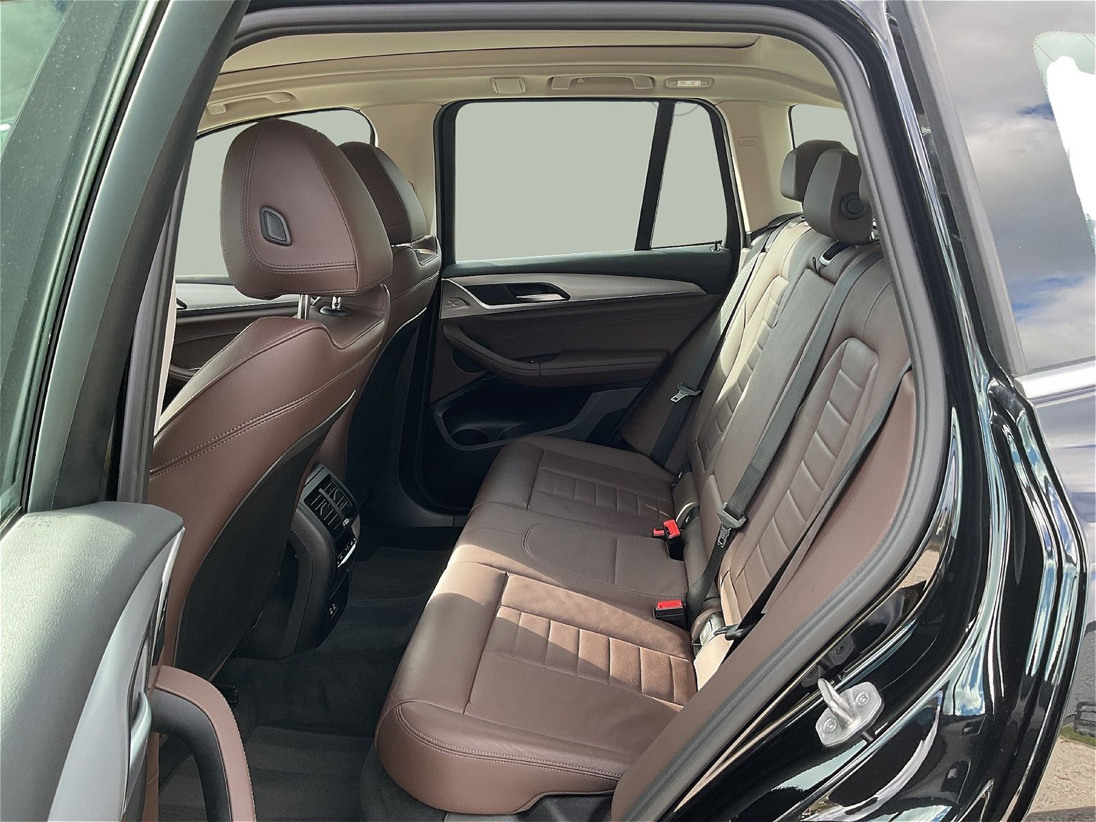 BMW X3 xDrive30e Panoramadach AHK HiFi