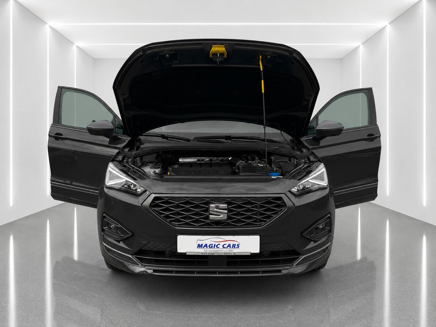Seat Tarraco FR 4Drive*Pano-Dach*AHK*Leder*Drive*Cam.