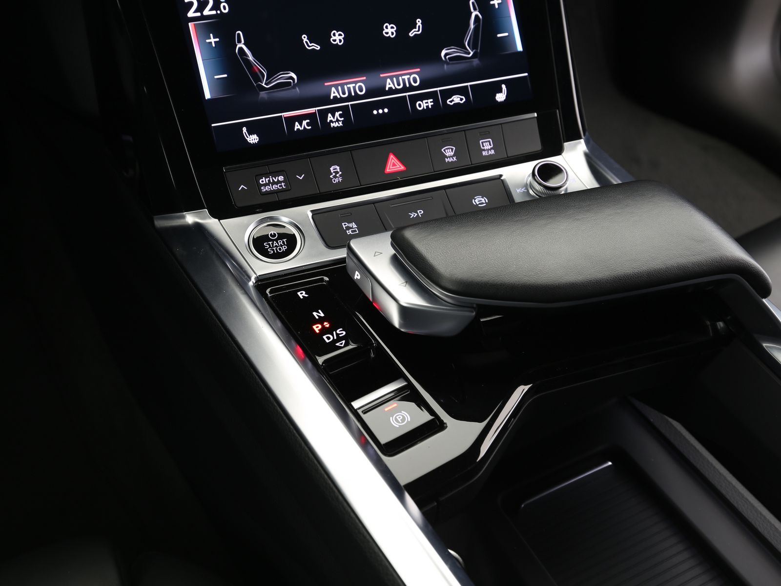 Audi Q8 e-tron 50 quattro S line  LED Navi Leder Head