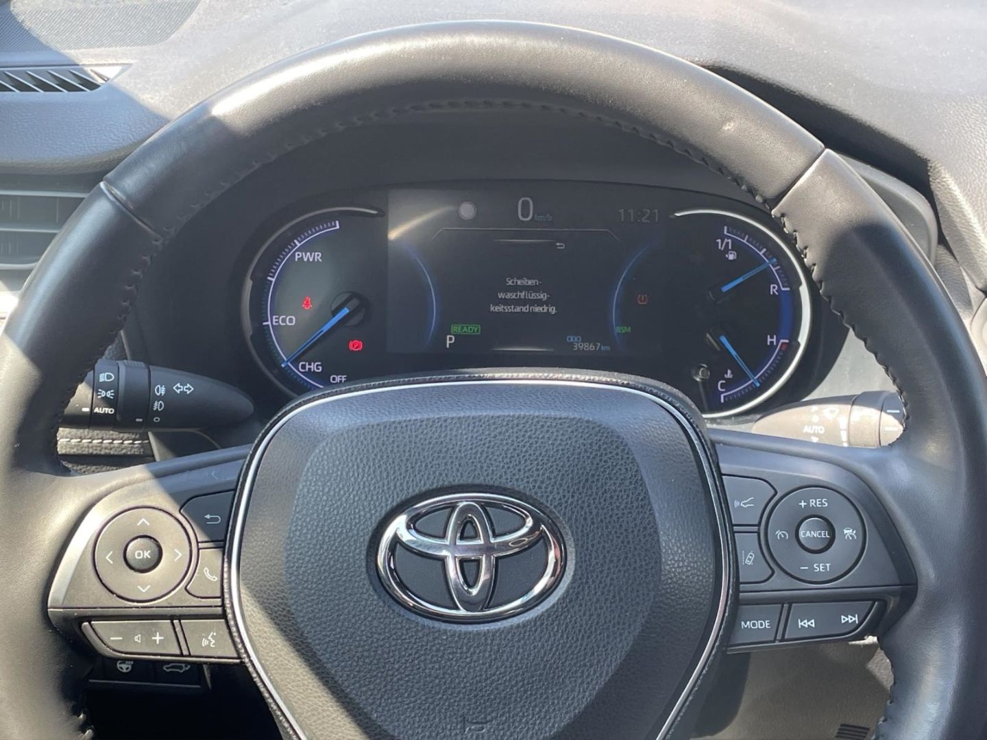 Toyota RAV 4 2.5 Hybrid 4x4 Black Edition - Samsaru's Car Outlet