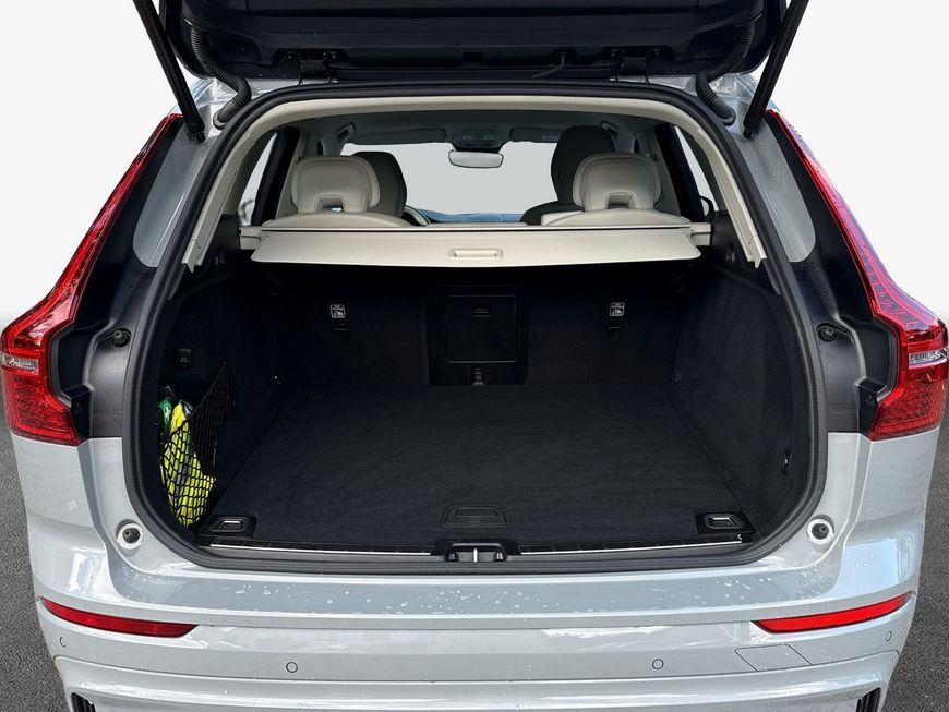 Volvo XC60 B5 B AWD Plus Dark