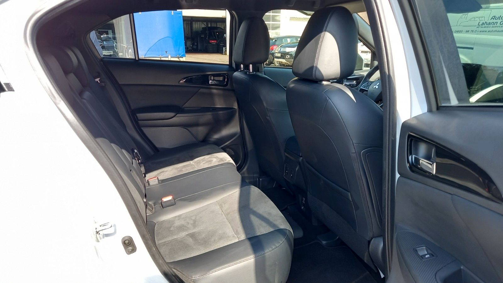 Mitsubishi Eclipse Cross PHEV Select  /20"/Kamera/AHK/Navi/