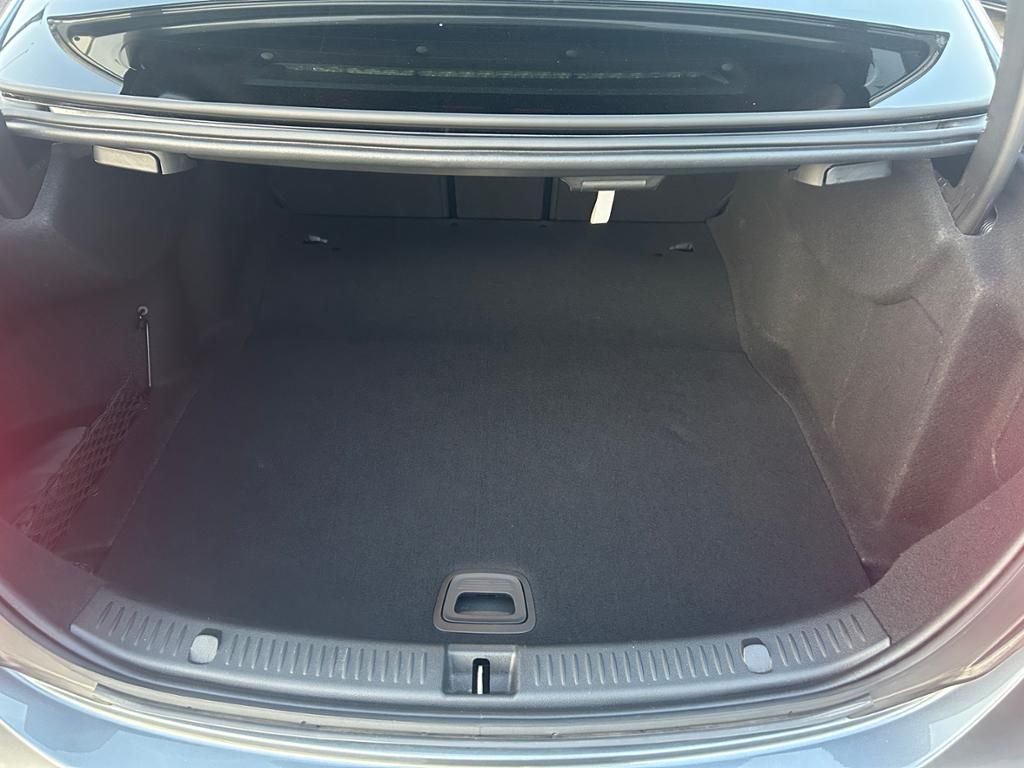 Mercedes-Benz E 200 AMG - Samsaru's Car Outlet