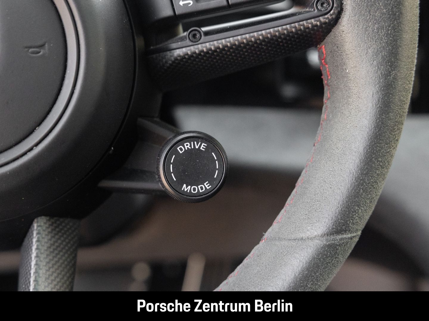Porsche Taycan GTS HA-Lenkung BOSE 21-Zoll Panoramadach