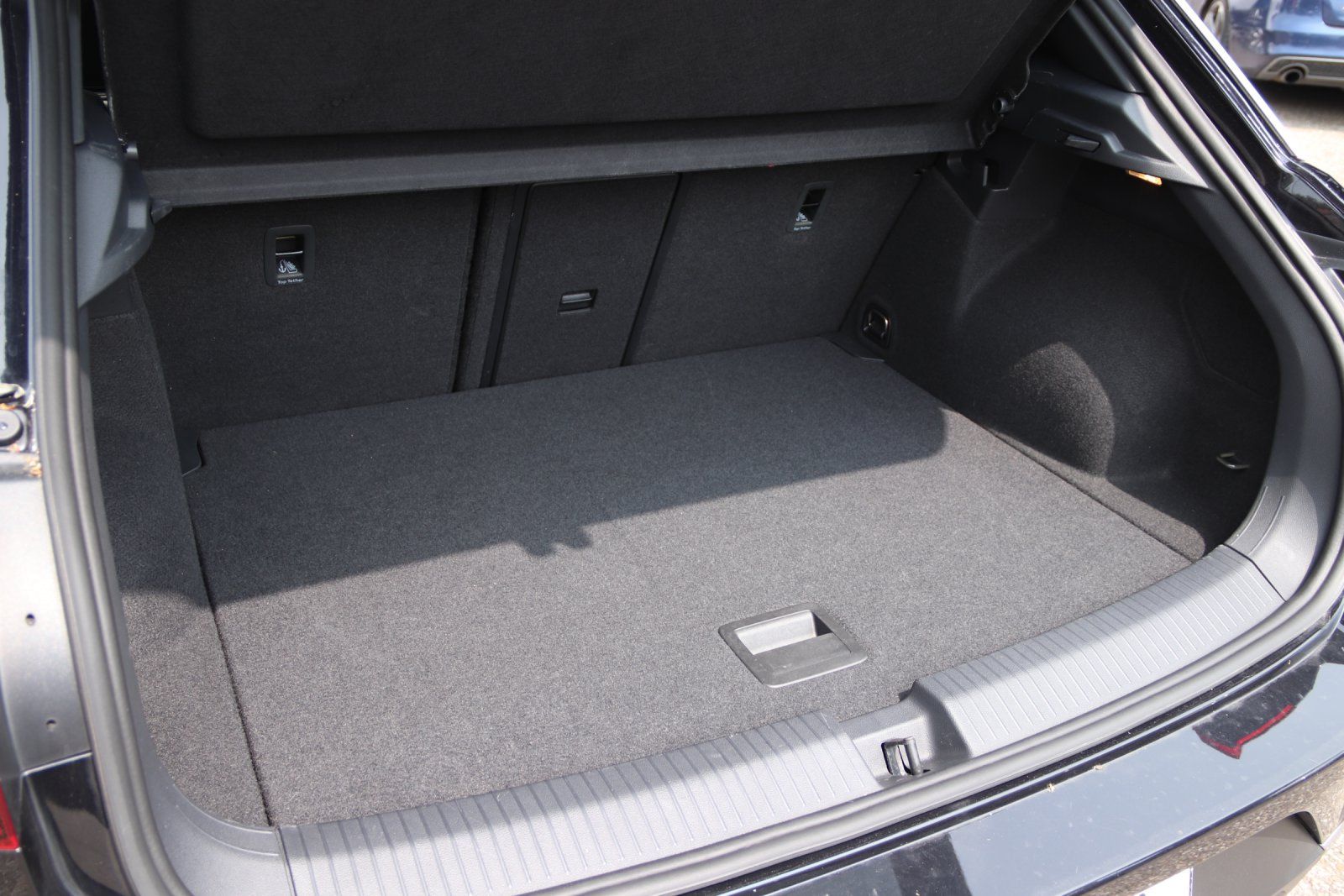 Volkswagen T-Roc 2.0 TSI Sport 4Motion - Samsaru's Car Outlet