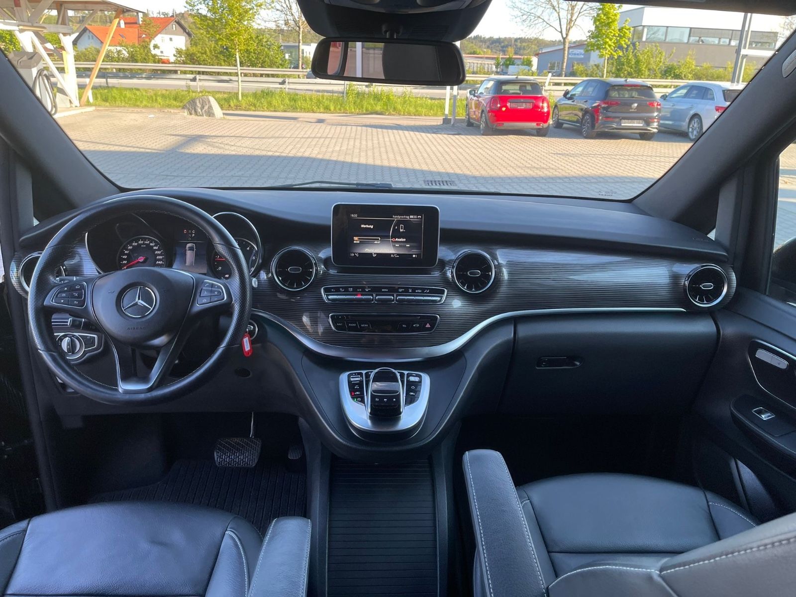 Mercedes-Benz V 250d AVANTGARDE - Samsaru's Car Outlet