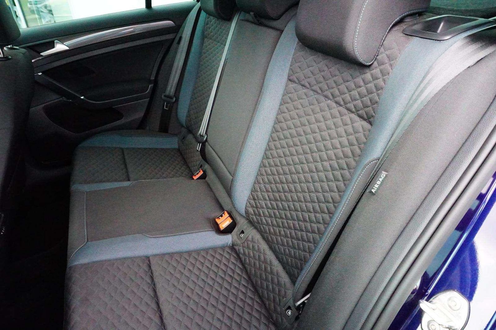 Volkswagen Golf IQ.DRIVE 1.5 l TSI - Samsaru's Car Outlet