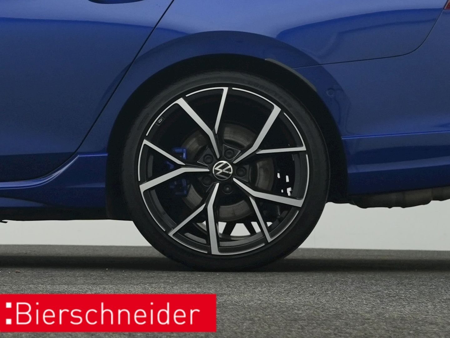 Volkswagen Golf R Var. 2.0 TSI DSG 4Mo. BLACK-STYLE AHK PAN