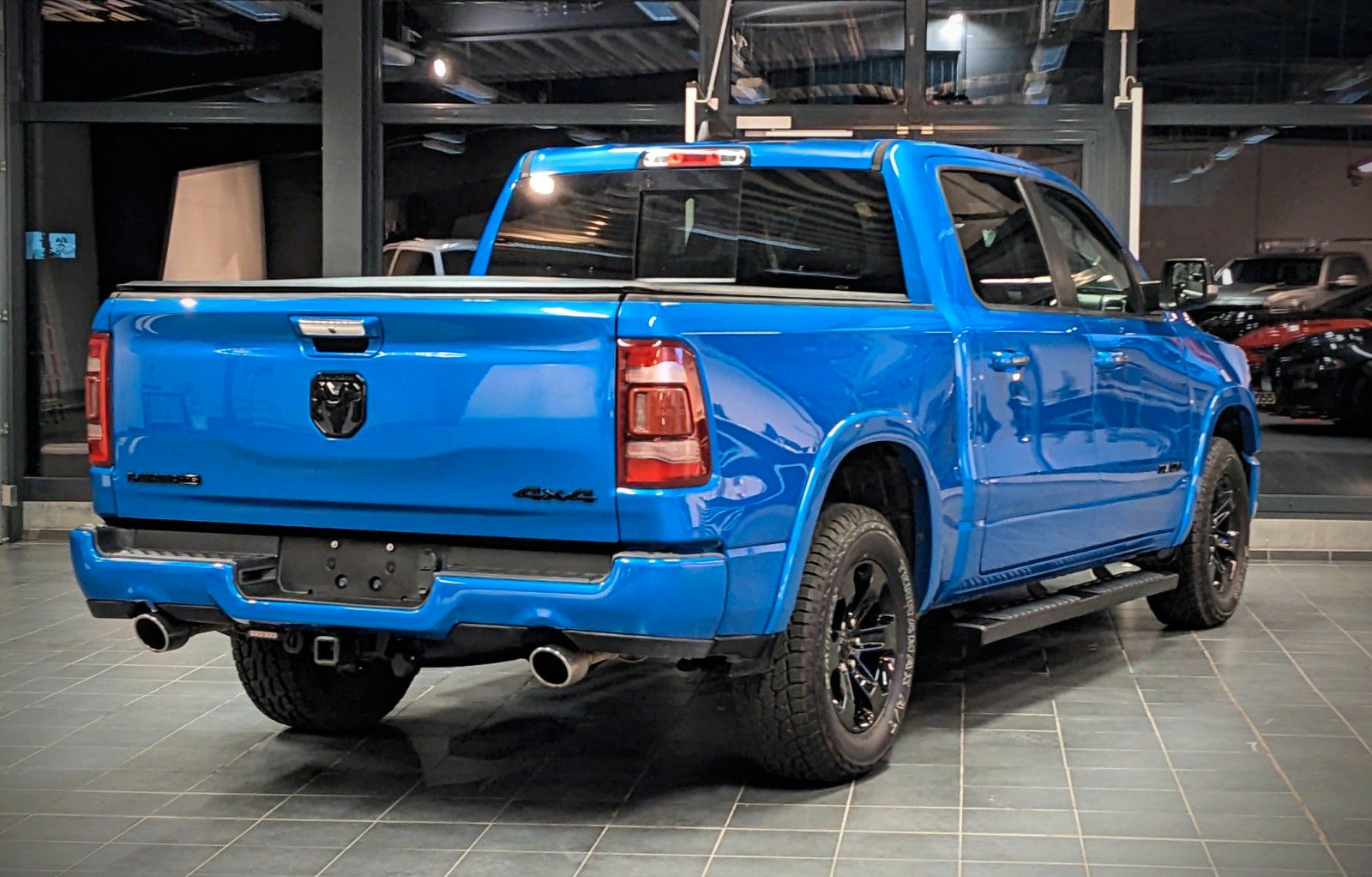 Dodge RAM 1500  Laramie HEMI 5.7L   4x4 Leder/LED