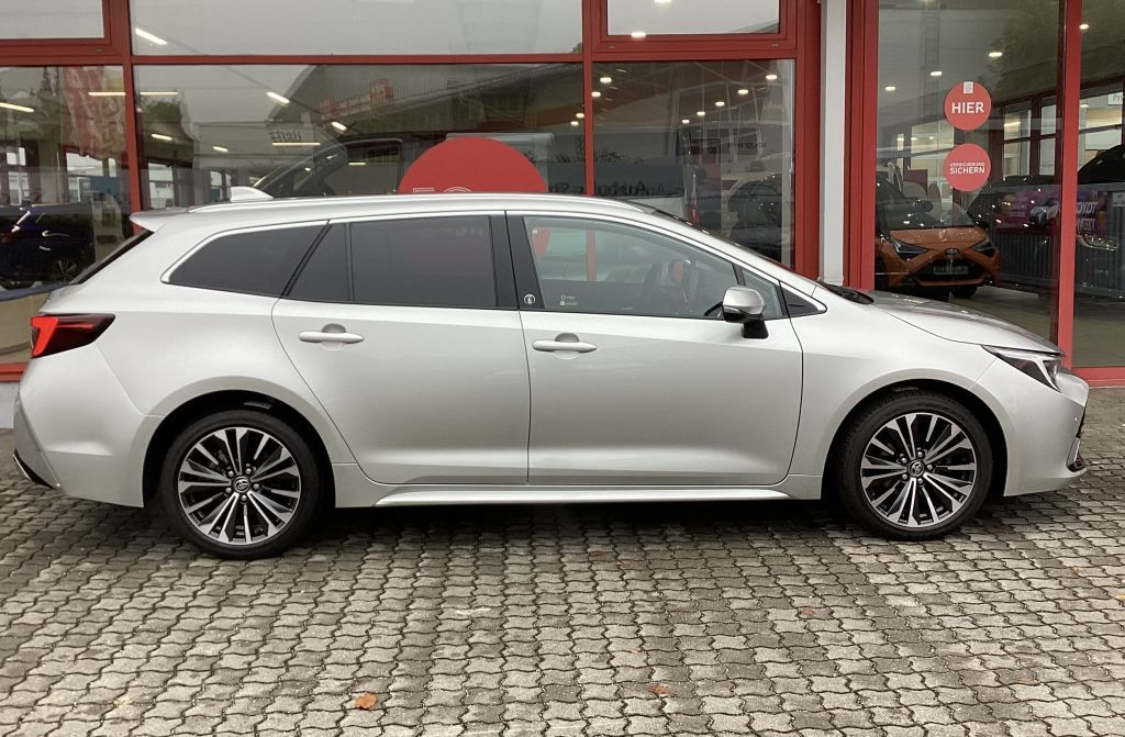 Toyota Corolla 1.8 Hybrid Touring Sports Team Deutschla