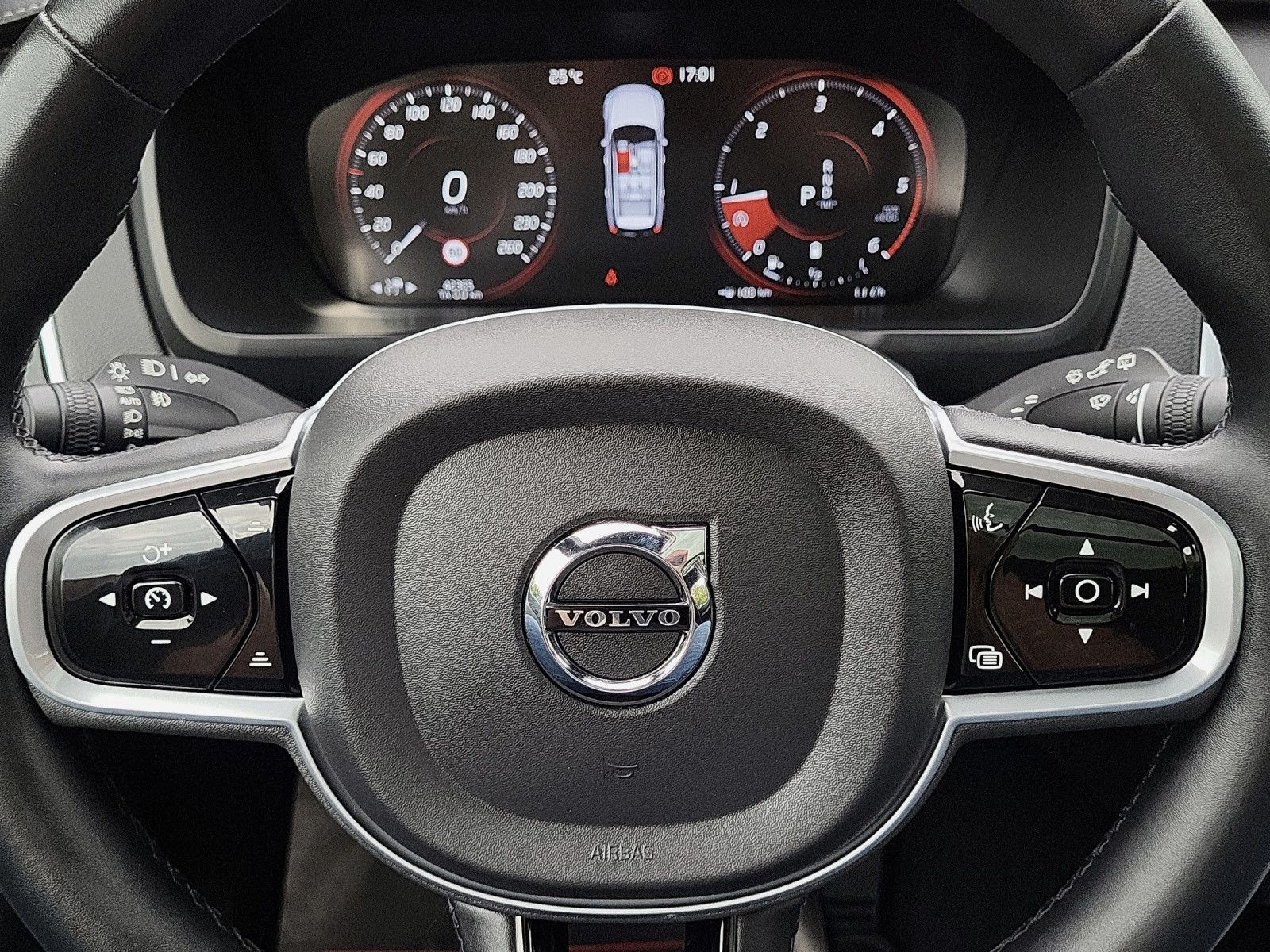Volvo XC90 R Design AWD Plus Dark PANO|B&W|HUD|360°