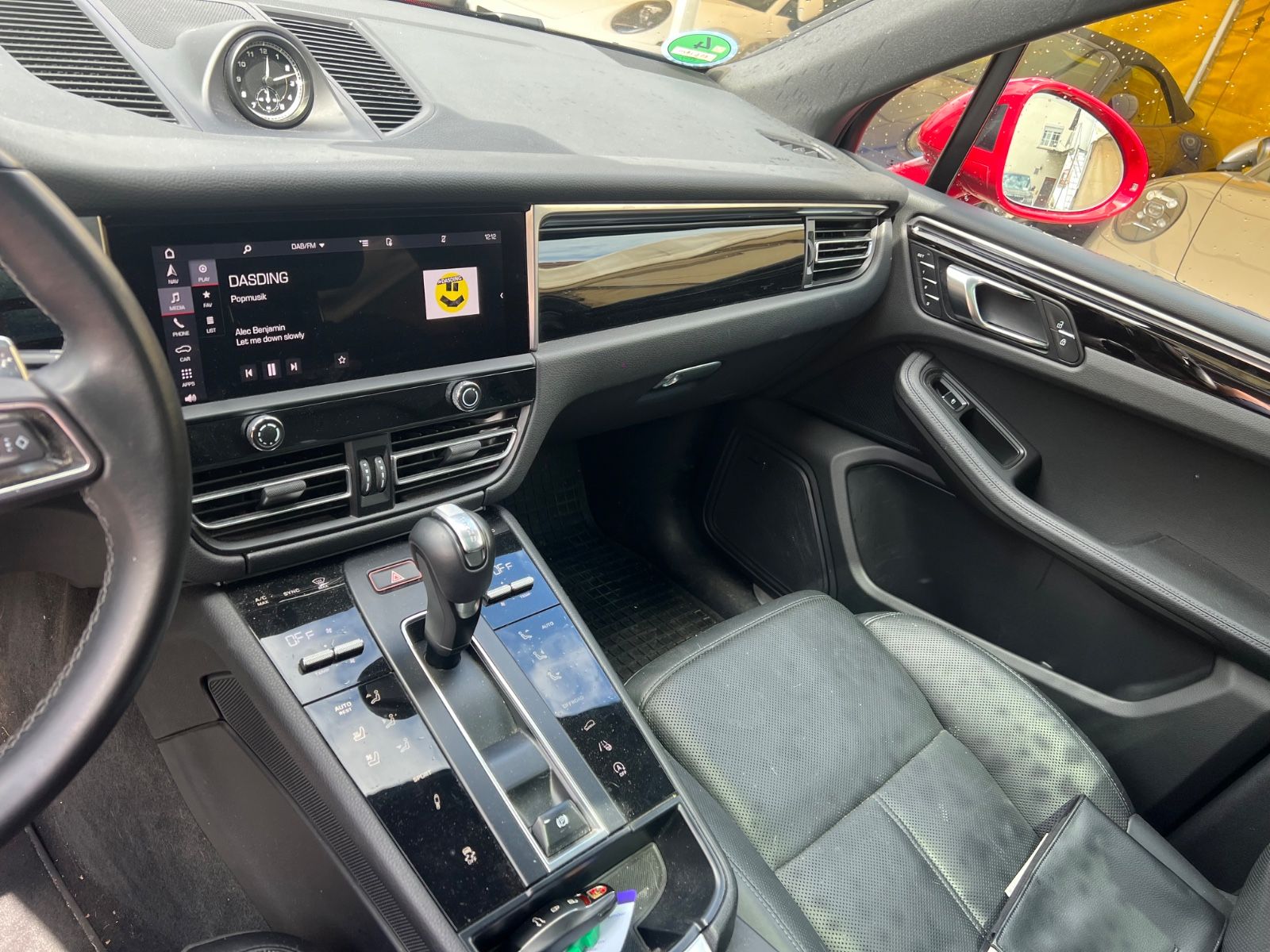 Porsche Macan S - Samsaru's Car Outlet