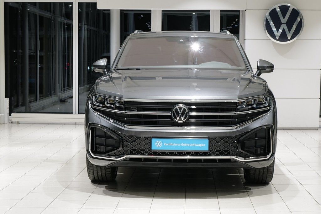 Volkswagen Touareg 3.0TDI R-Line - Samsaru's Car Outlet