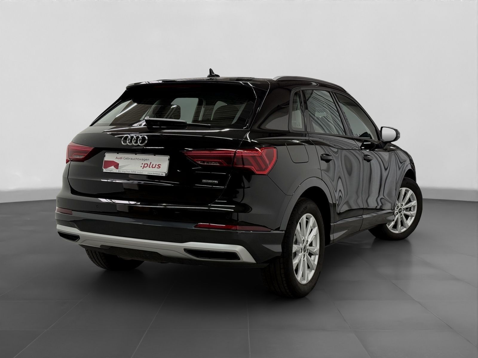 Audi Q3 40 TDI Q ADVANCED - Samsaru's Car Outlet