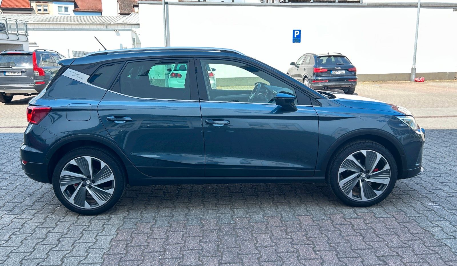 Seat Arona FR DSG - Samsaru's Car Outlet