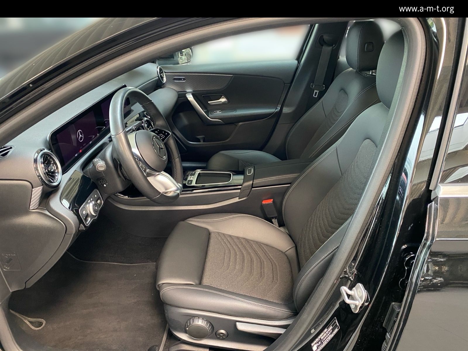 Mercedes-Benz A 200 Progressive Line - Samsaru's Car Outlet