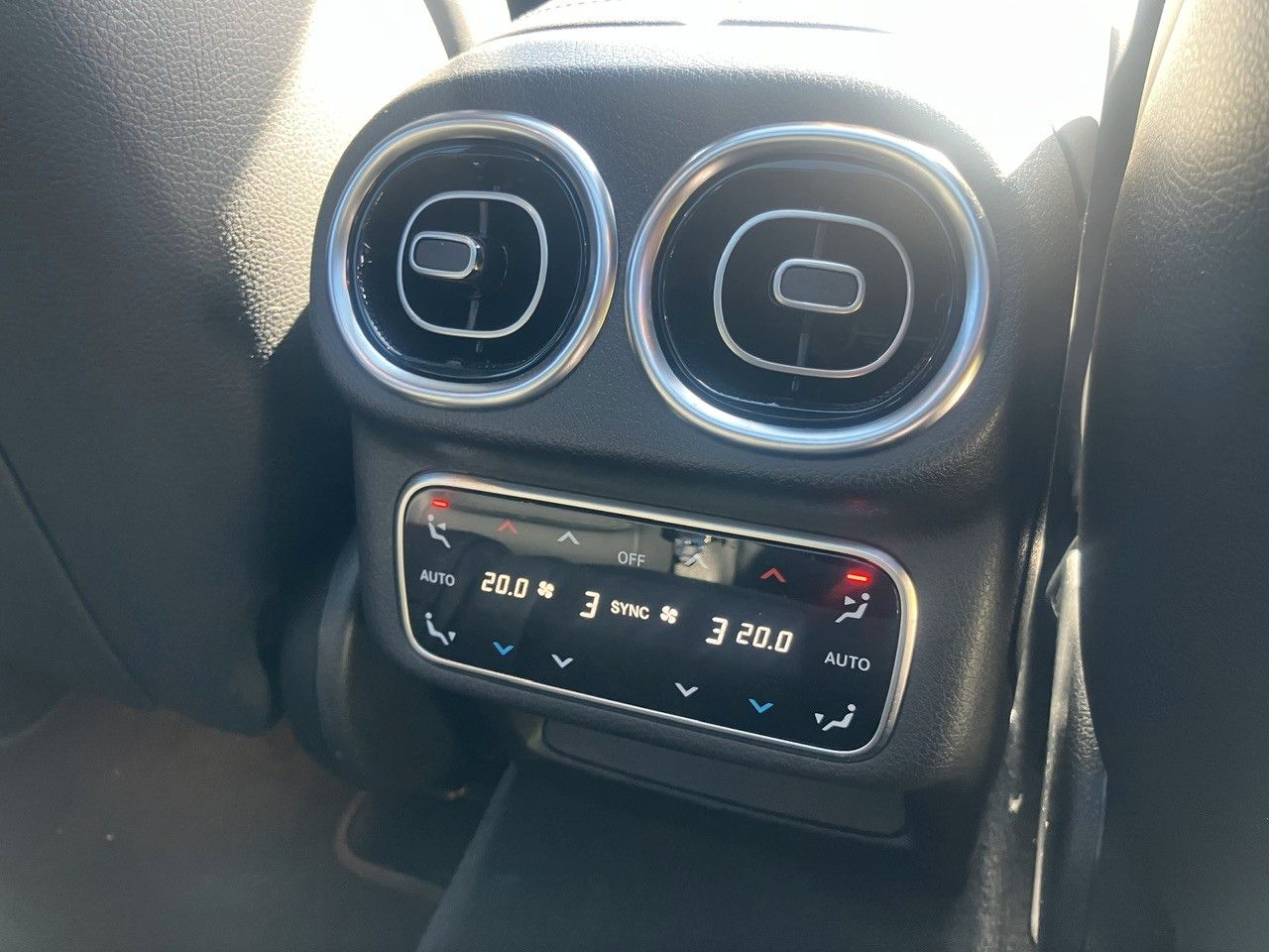 Mercedes-Benz GLC 200 4Matic*AMG*Leder-Nappa*PANO*KAMERA*AHK*
