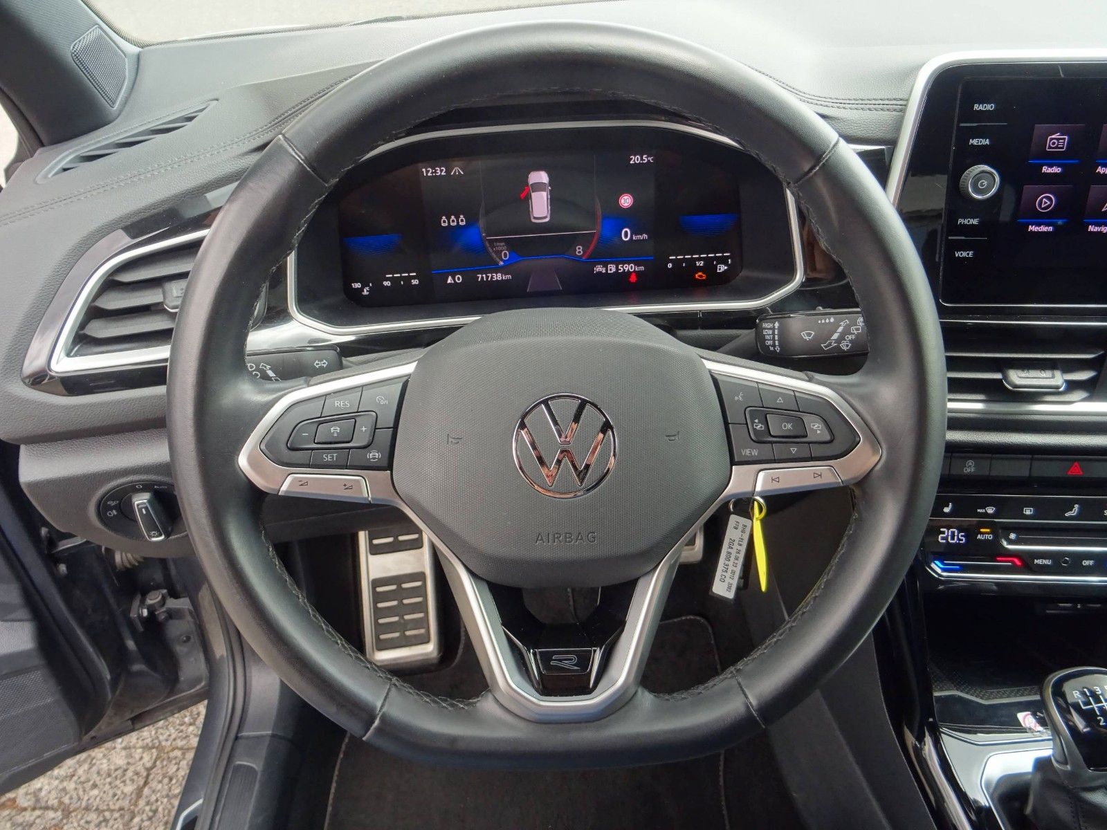 Volkswagen T-Roc R-Line - Samsaru's Car Outlet