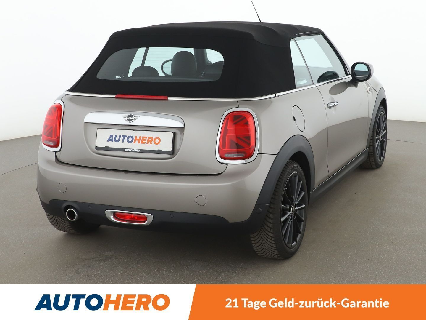 MINI Cabrio Cooper Aut. - Samsaru's Car Outlet