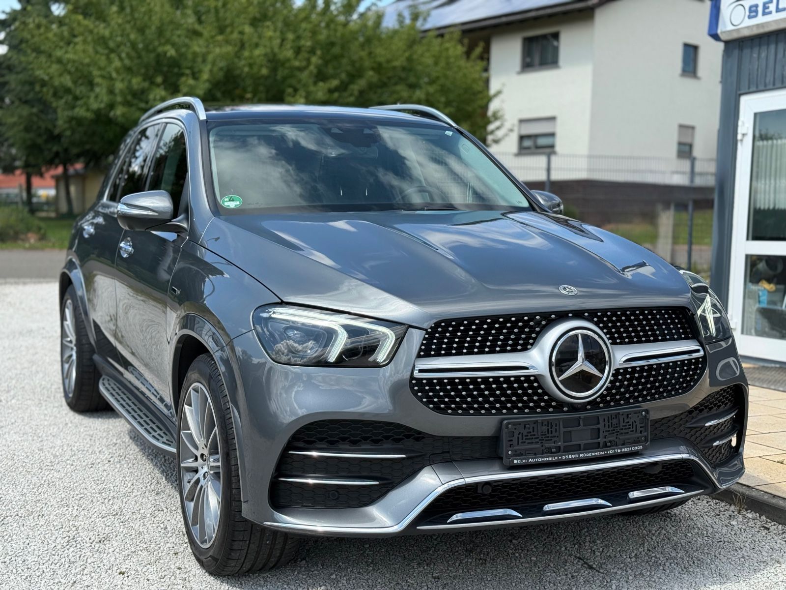 Mercedes-Benz GLE 350de 4MATIC PANO Burmester AHK Trittbre AMG
