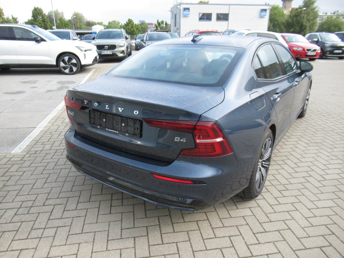Volvo S60 B4 Benzin Plus Dark Automatik