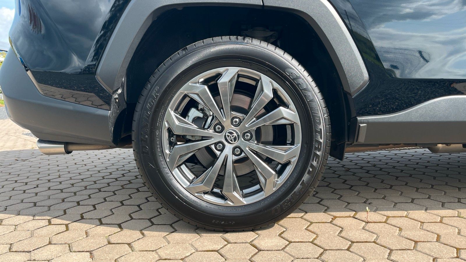 Toyota RAV 4 Hybrid 4x4 Team D AHK 1.650kg MwSt.