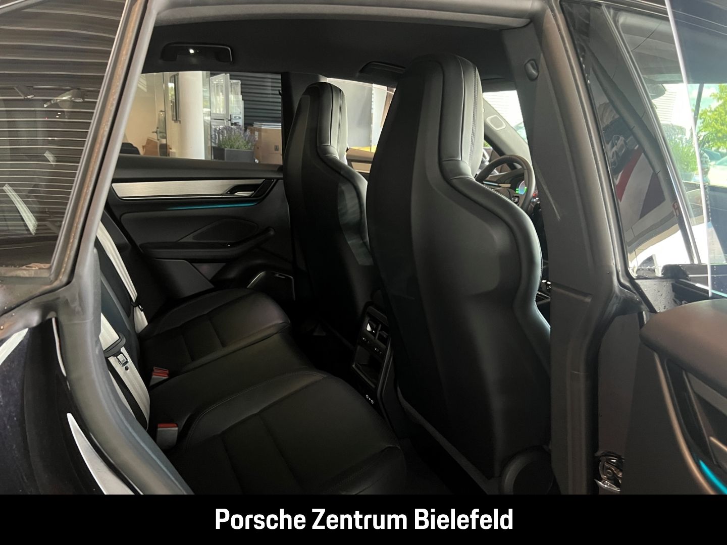 Porsche Macan 4S Burmester Rückfahrkamera Luftfederung
