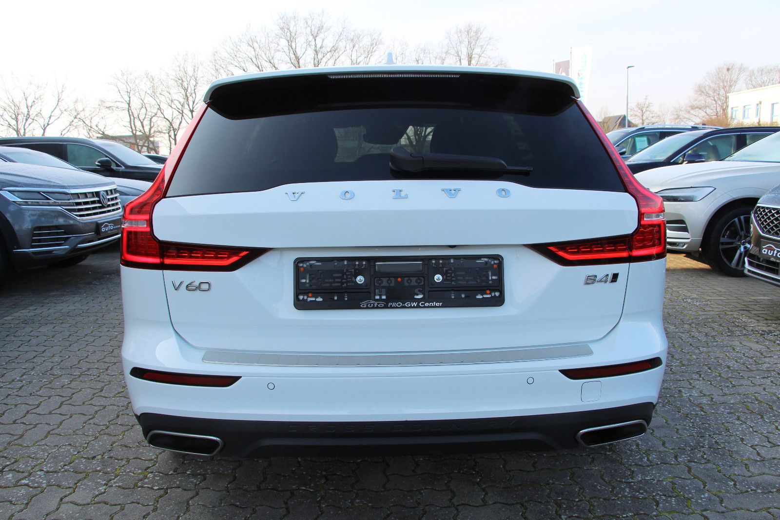 Volvo V60 Cross Country AWD