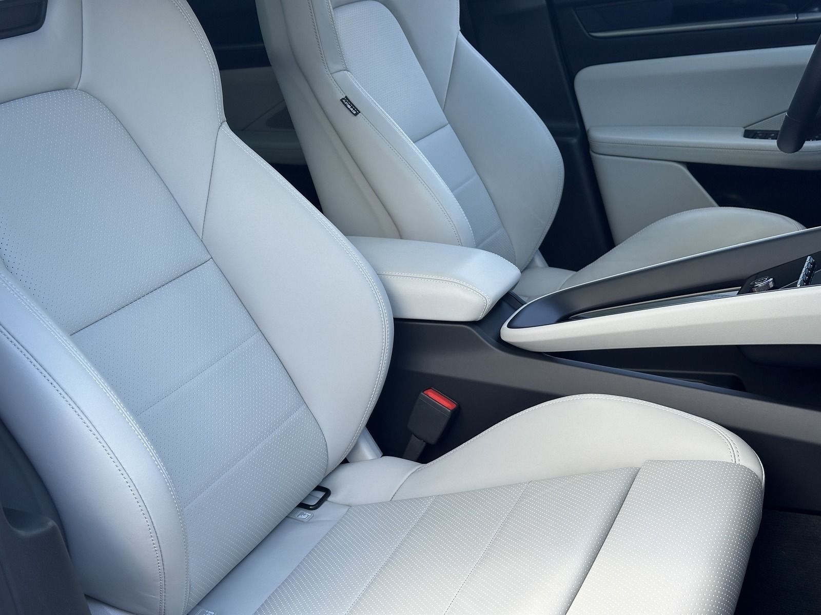 Porsche Macan 4 Exclusive - Samsaru's Car Outlet