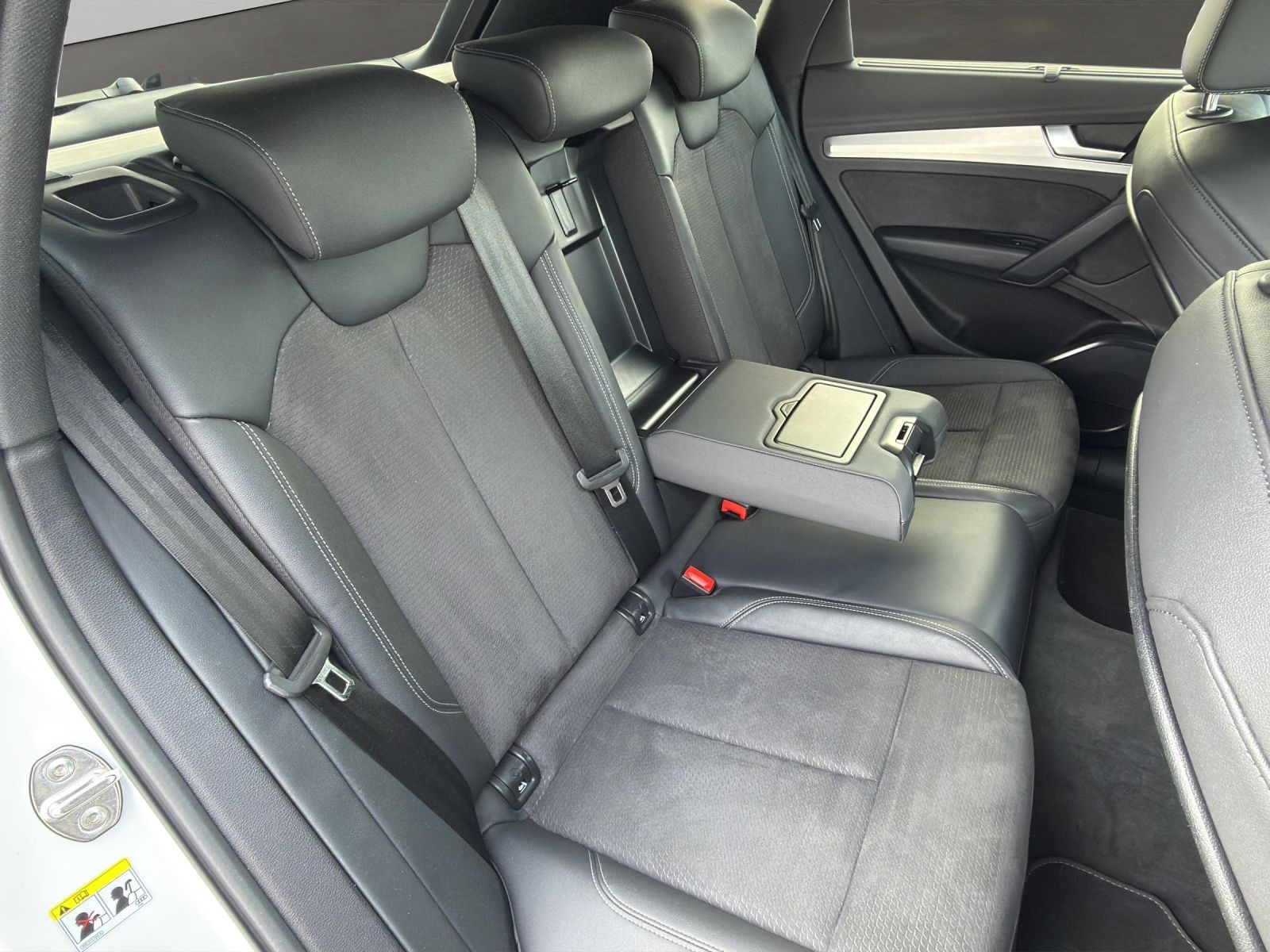 Audi Q5 40 TDI qu. S tronic S line AHK+NAVI+PANO+ACC