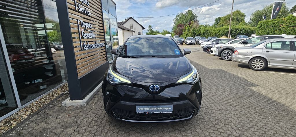 Toyota C-HR 2.0 Hybrid Team Deutschland - Samsaru's Car Outlet