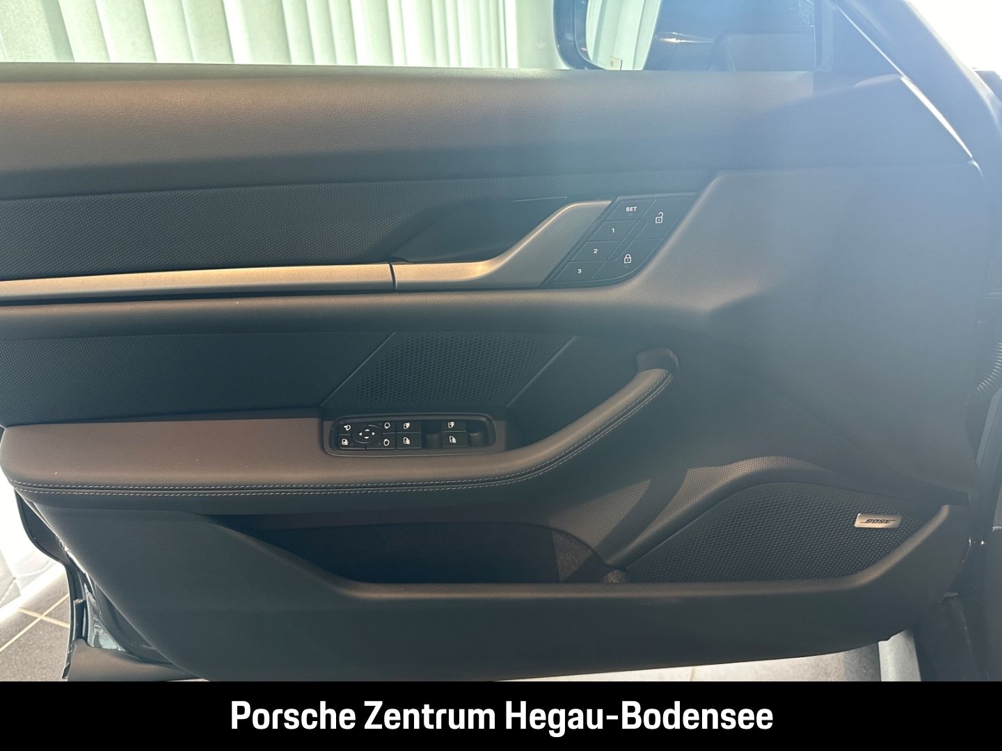 Porsche Taycan 4 Cross Turismo/Sport Chrono Paket/HD-Mat