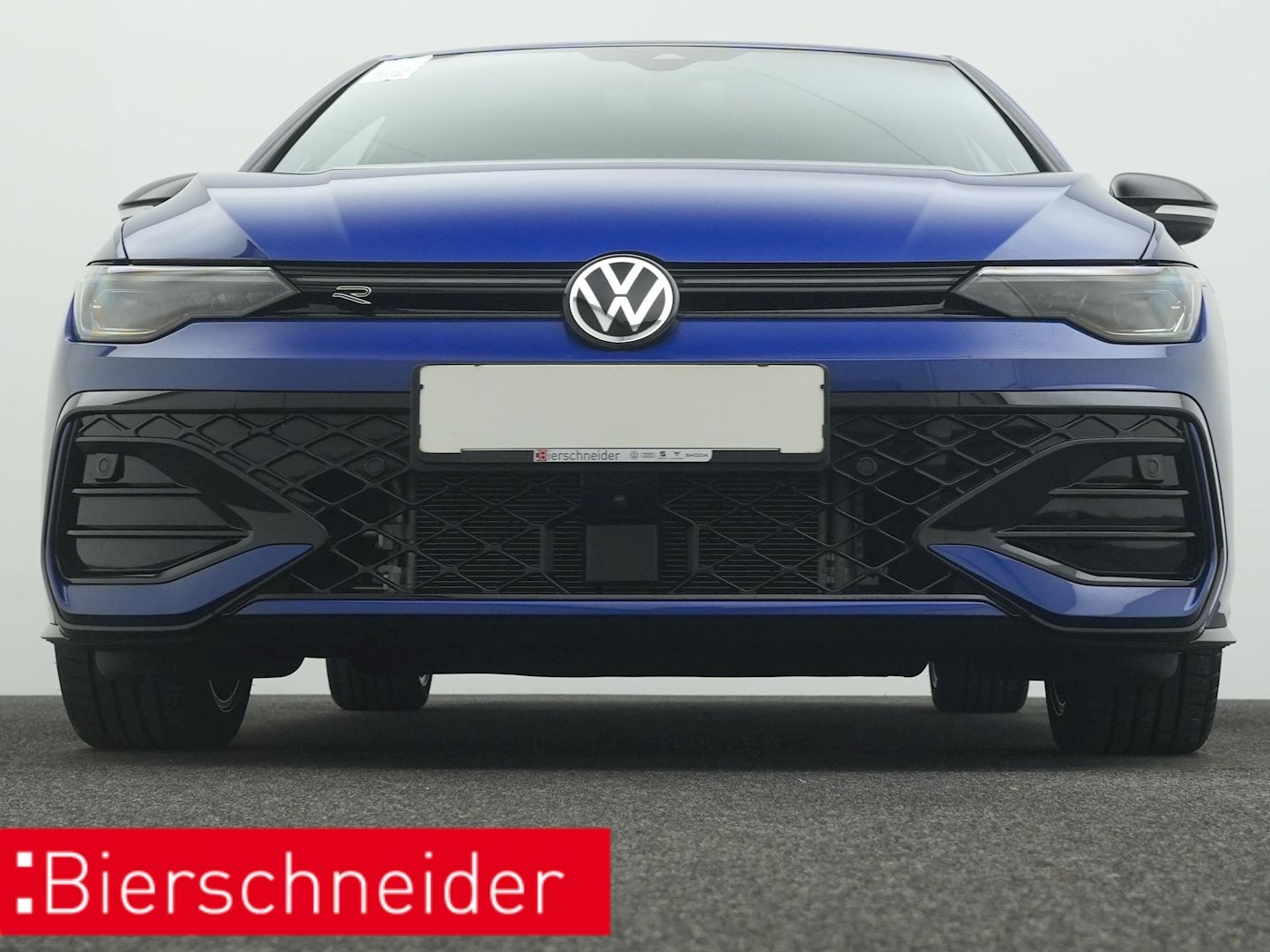 Volkswagen Golf 8 1.5 eTSI DSG R-Line BLACK-STYLE 5-J.-GAR