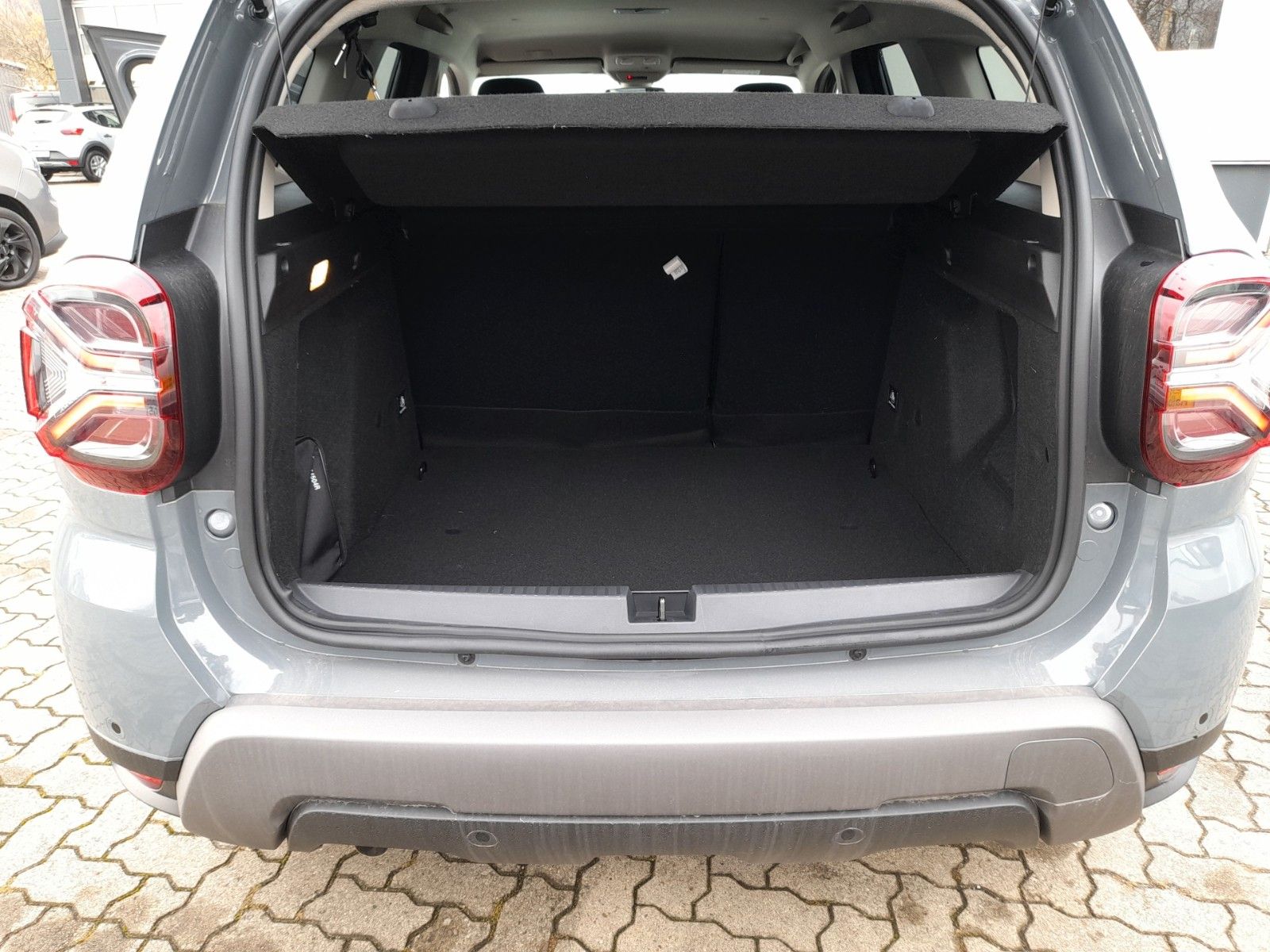 Dacia Duster Extreme - Samsaru's Car Outlet