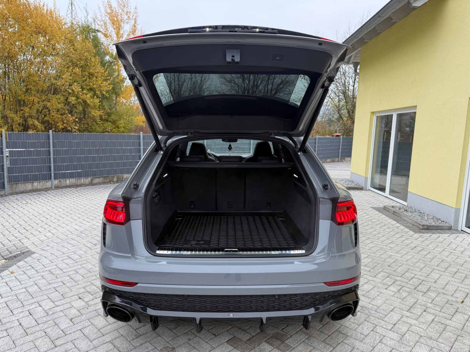 Audi RS Q8 4.0 TFSI quattro Pano-Softclose-Garantie