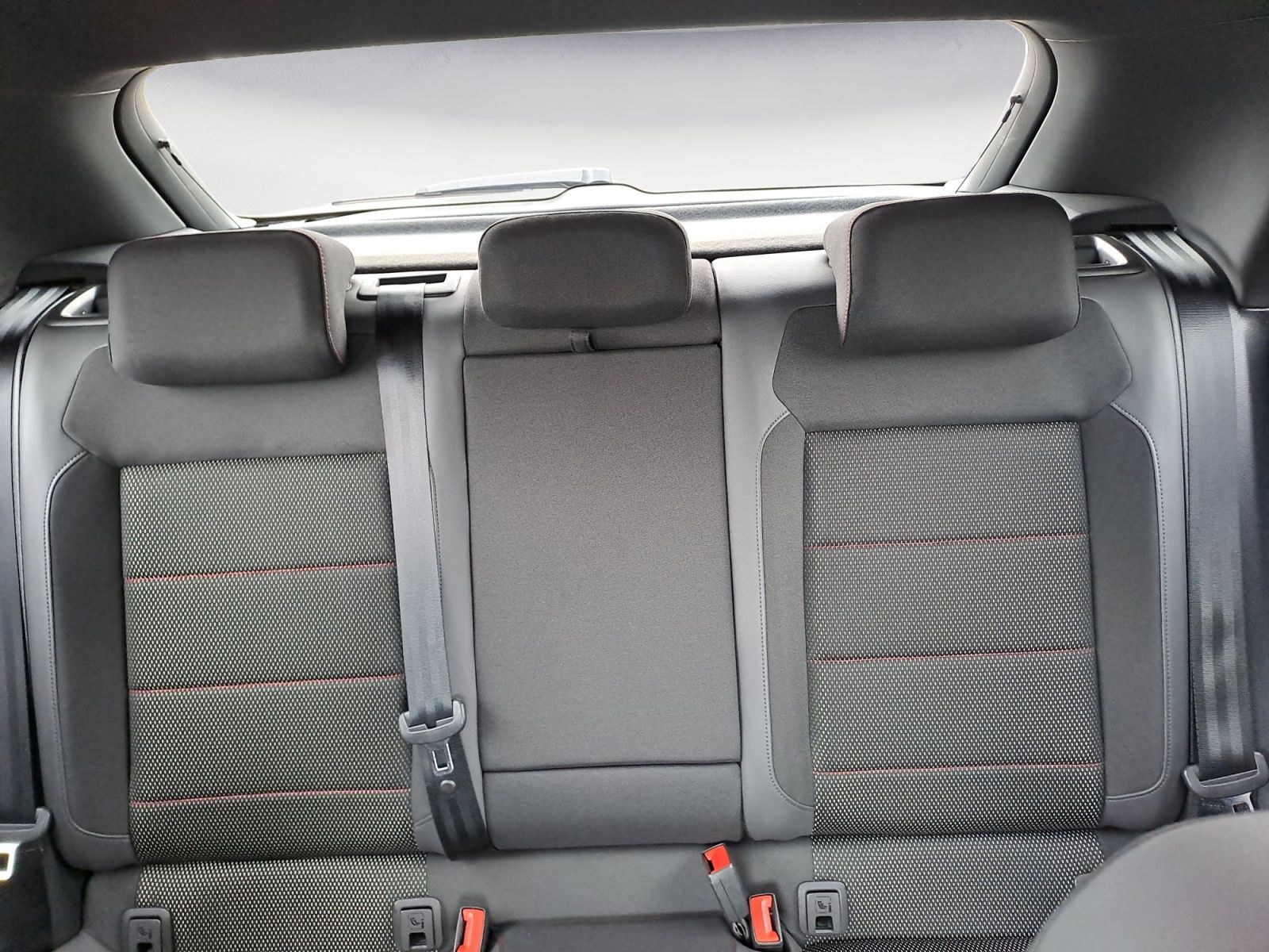 Volkswagen T-Roc 1.5 TSI ACT OPF DSG Sport - Samsaru's Car Outlet
