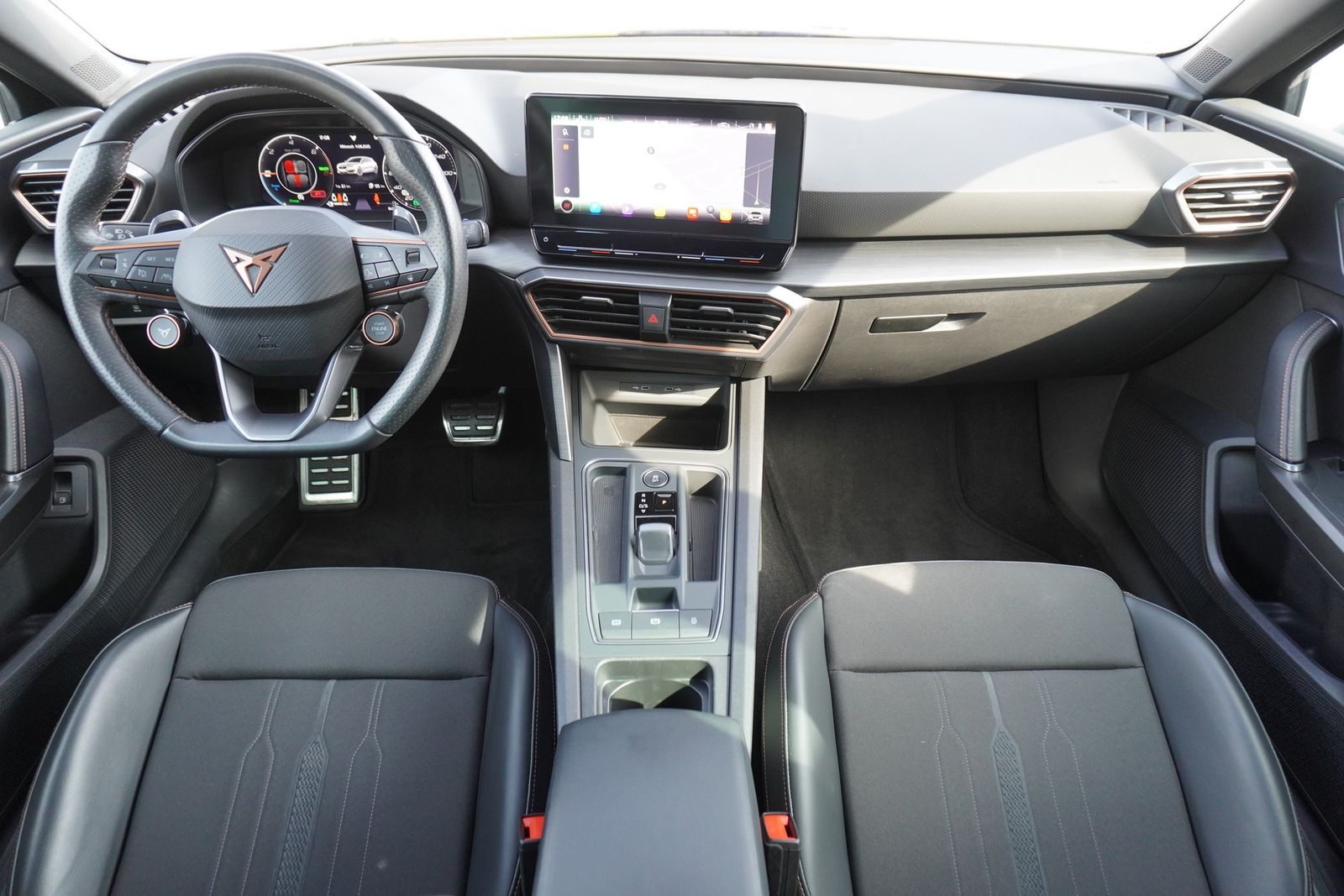 Cupra Leon 1.4 e-HYBRID - Samsaru's Car Outlet