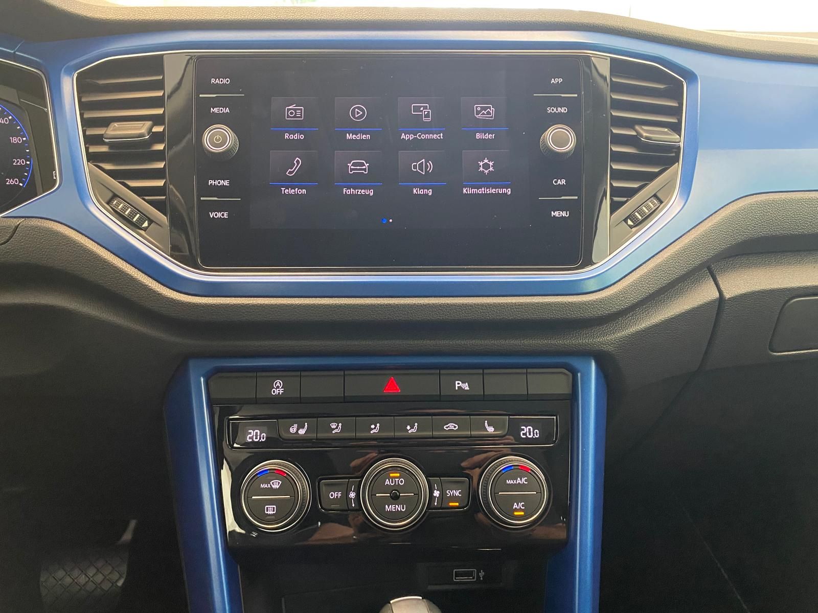 Volkswagen T-Roc 1.5 TSI DSG - Samsaru's Car Outlet
