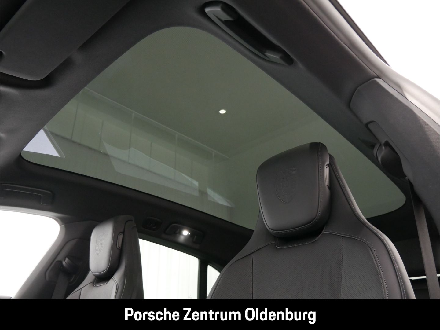 Porsche Taycan 4 Cross Turismo Pano HuD BOSE HuD InnoDri