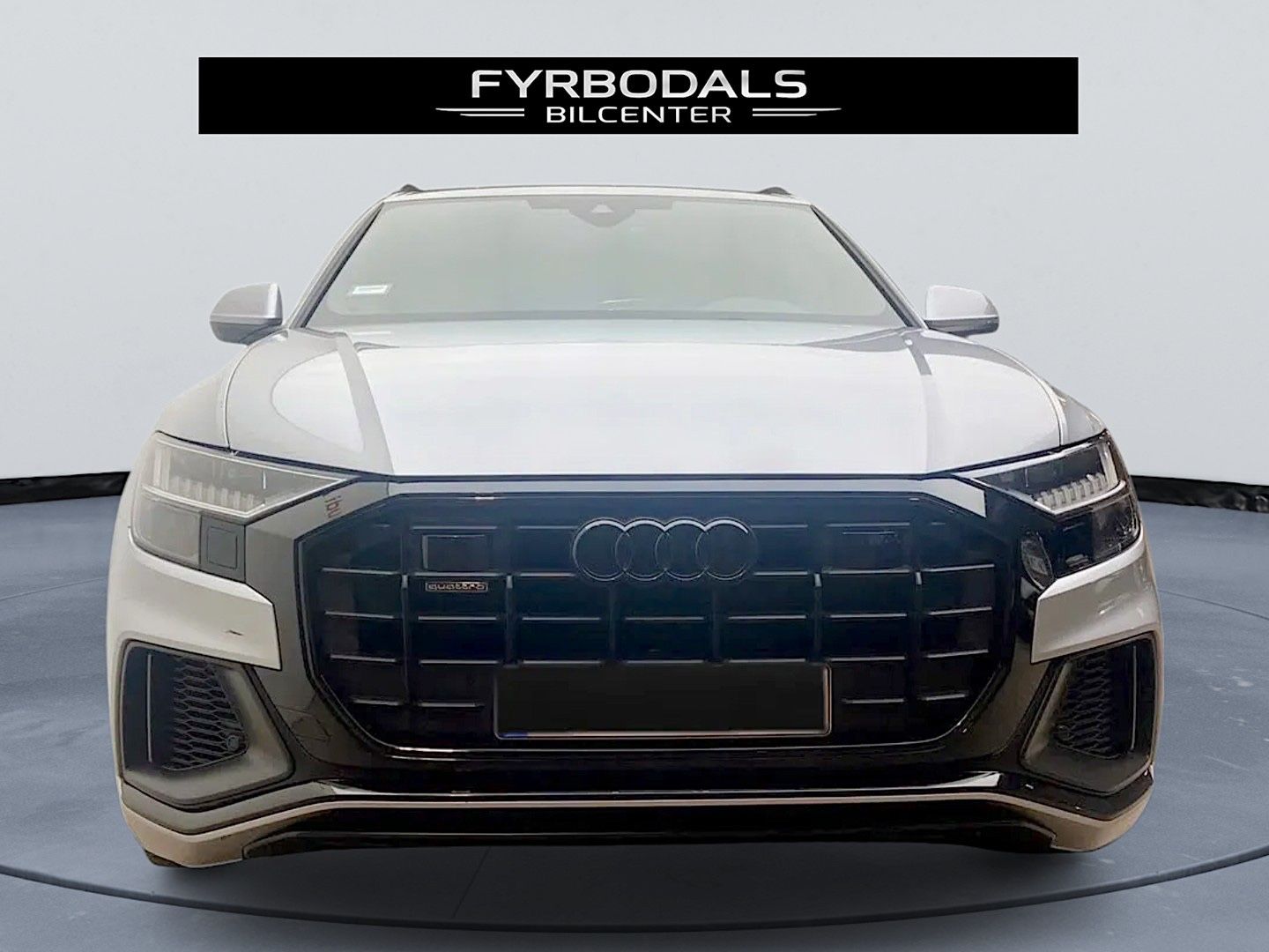 Audi Q8 55 TFSI Quattro 340HP S-LINE HD-Matrix *VAT*