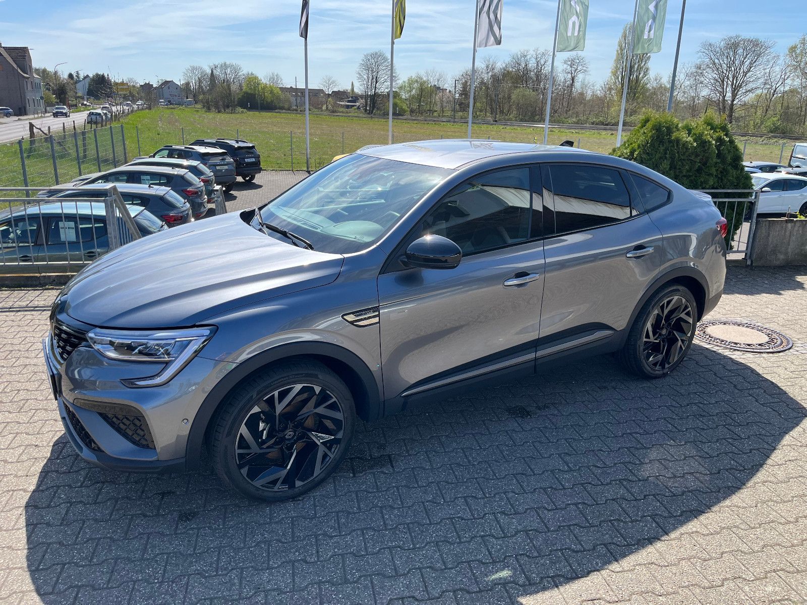 Renault Arkana E-TECH Full Hybrid 145 E-TECH engineered - Samsaru's Car Outlet