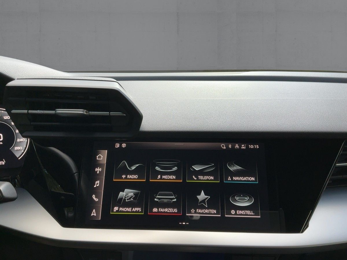 Audi A3 Limousine 30 TFSI S-TR 5JG+LED+NAV+AHK+ACC+VC