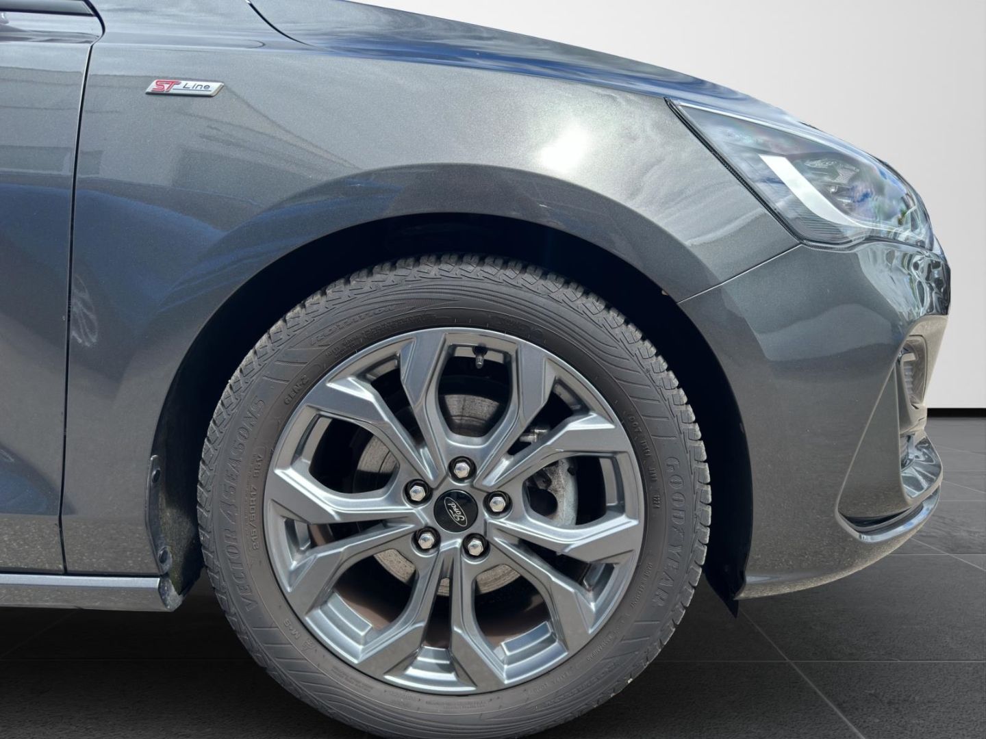 Ford Focus Turnier ST-Line Automatik Navi LED ACC Cit