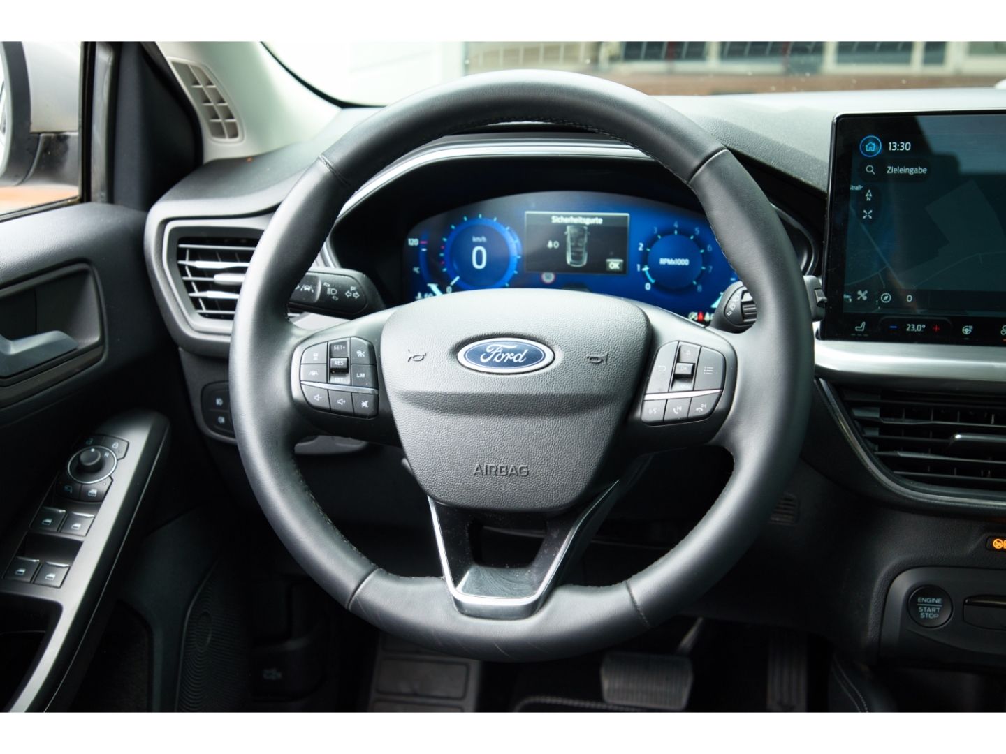 Ford Focus Turnier Titanium X Navi LED ACC Apple CP