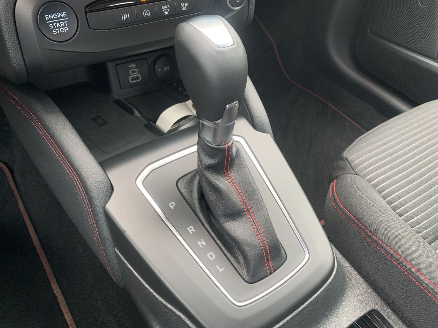 Ford Focus Turnier ST-Line X El. Panodach Navi Digita
