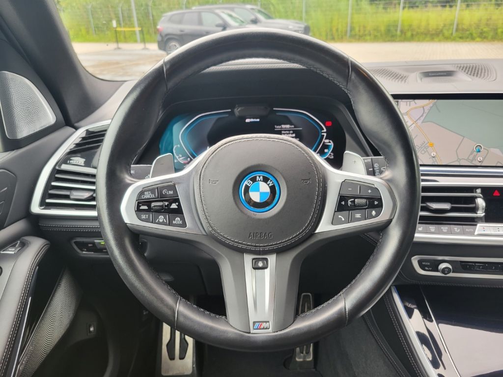 BMW X5 xDr45e M-Sport HUD AHK Panorama Navi Leder