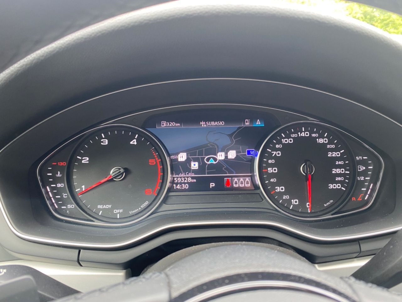 Audi A4 Avant 35 TDI S tronic Business - Samsaru's Car Outlet