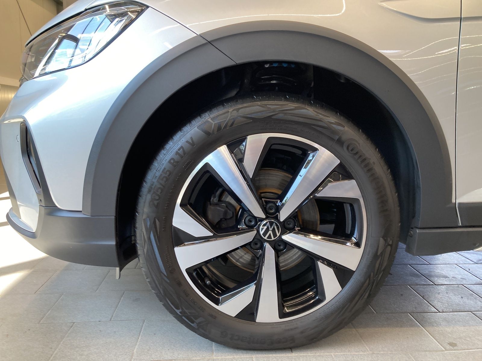 Volkswagen Taigo TSI DSG Style - Samsaru's Car Outlet